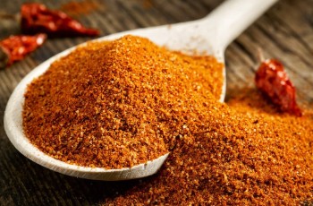 Organic Kashmiri Red Chilli Powder (काश्मीरी मिर्च) 100g